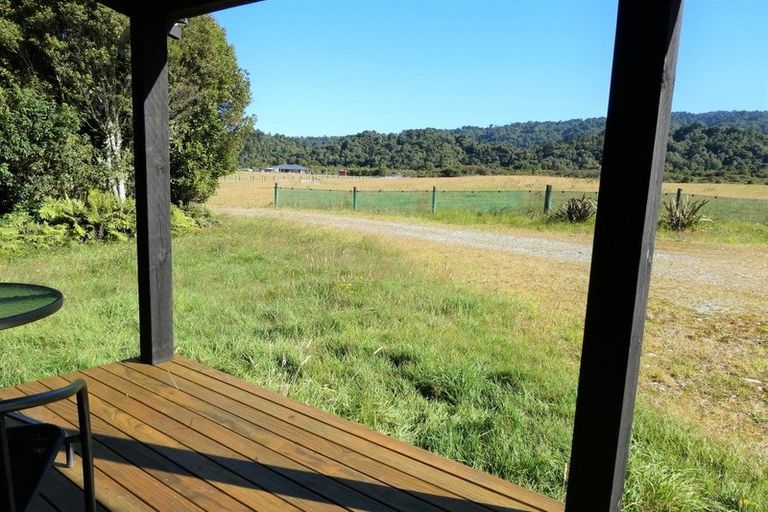Photo of property in 196 Maori Creek Road, Marsden, Greymouth, 7872