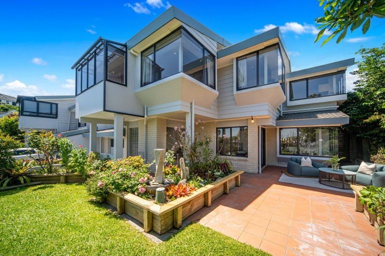 Photo of property in 1/33 Argo Drive, Half Moon Bay, Auckland, 2012