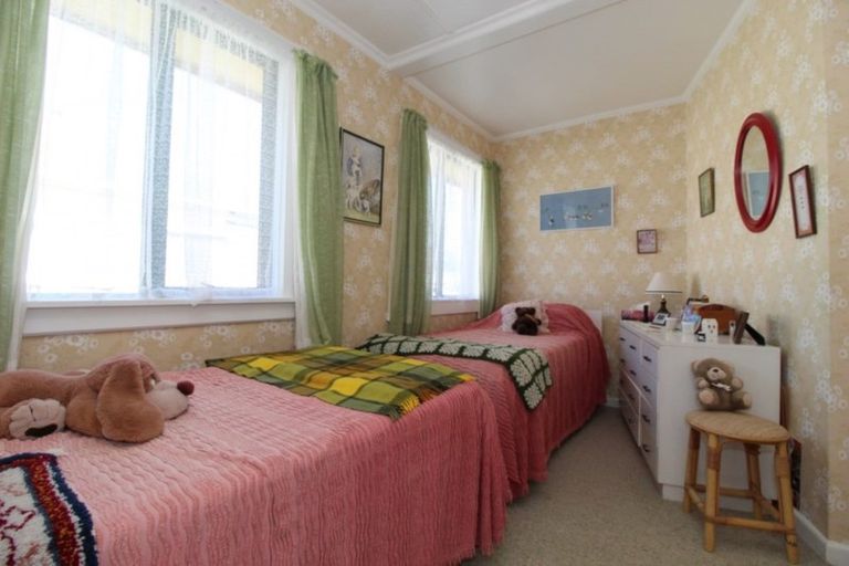 Photo of property in 37 Opie Street, Waimate, 7924