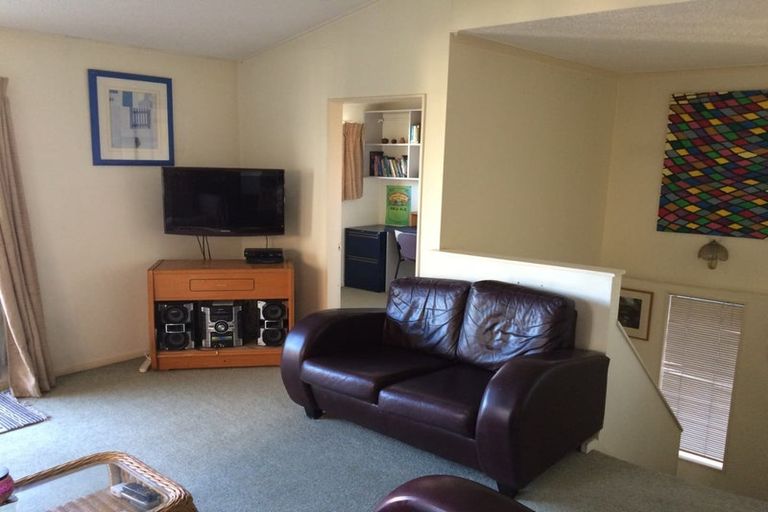 Photo of property in 4a Macdonald Crescent, Te Aro, Wellington, 6011