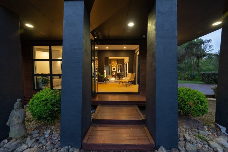 Photo of property in 334 Aokautere Drive, Aokautere, Palmerston North, 4471