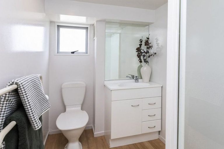 Photo of property in 132 Purchas Street, Edgeware, Christchurch, 8013