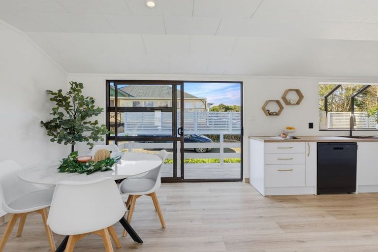 Photo of property in 16 Kaiwaka-mangawhai Road, Kaiwaka, 0975