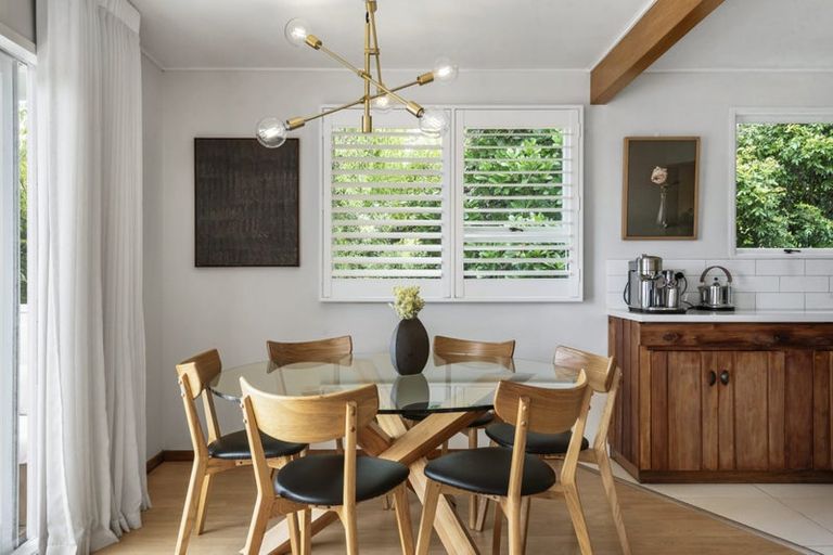 Photo of property in 2/35a Rangatira Road, Beach Haven, Auckland, 0626