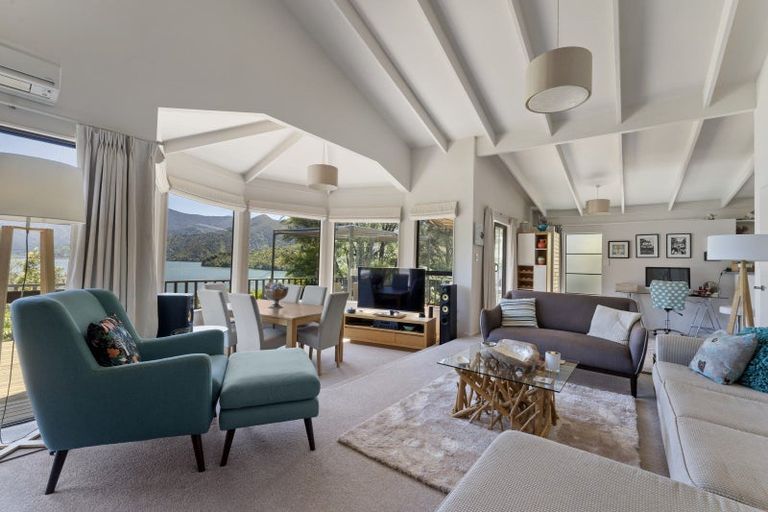 Photo of property in 253 Queen Charlotte Drive, Havelock, Picton, 7281