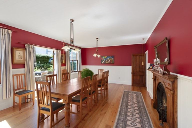 Photo of property in 16 Godley Quay, Lyttelton, 8082