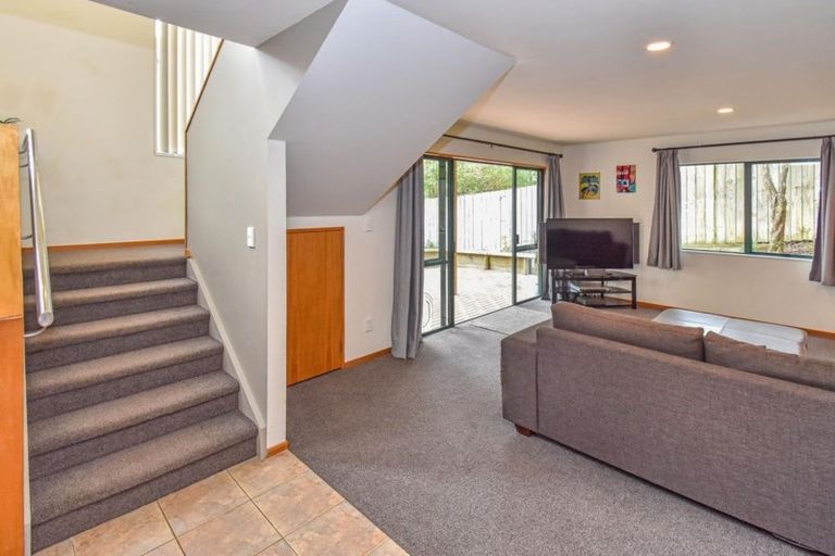 Photo of property in 1/10 Hilltop Road, Clover Park, Auckland, 2019