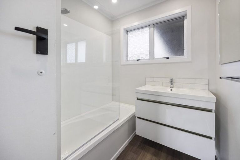 Photo of property in 39 Fairfield Road, Hawera, 4610