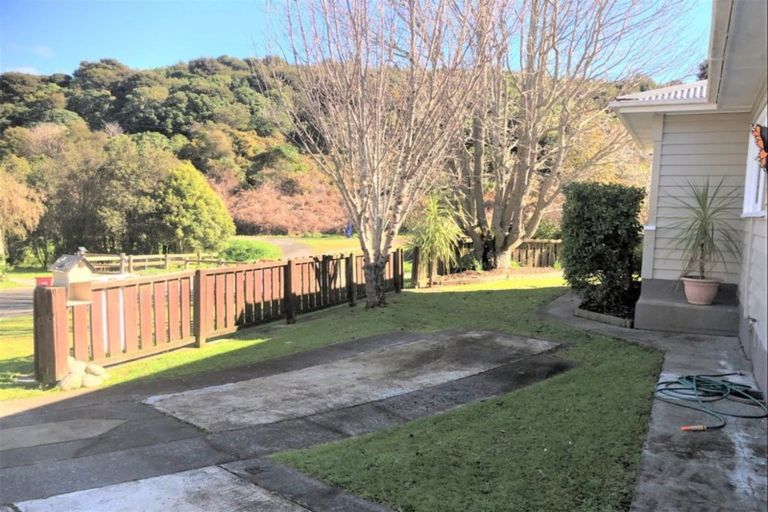 Photo of property in 2 Leicester Street, Picton, 7220