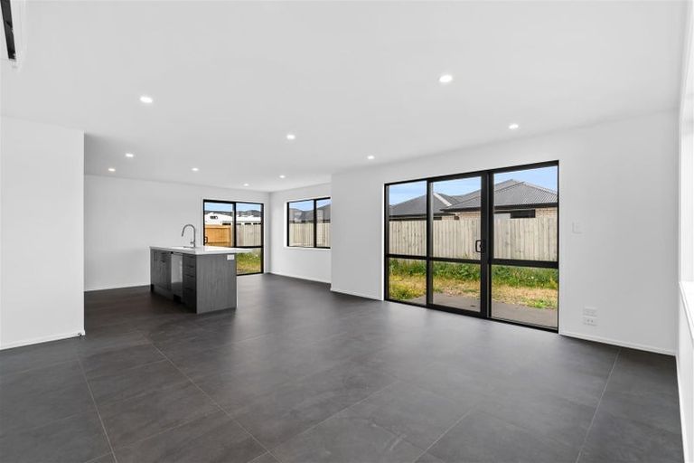 Photo of property in 32 Rubicon Place, Hei Hei, Christchurch, 8042