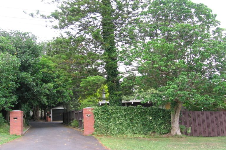 Photo of property in 57 Hillcrest Avenue, Hillcrest, Auckland, 0627