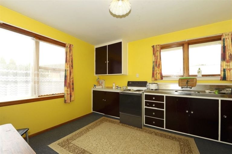 Photo of property in 4 Lochee Road, Upper Riccarton, Christchurch, 8041