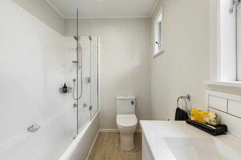 Photo of property in 43 Tararua Street, Pahiatua, 4910