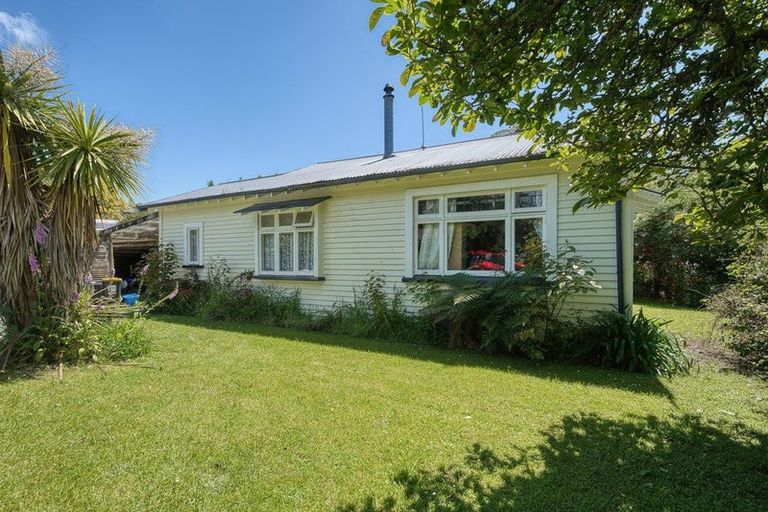 Photo of property in 31 Tramway Street, Ross, 7812