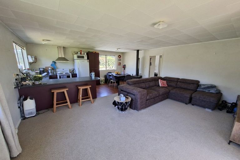 Photo of property in 169 Awa Road, Kumeu, 0891