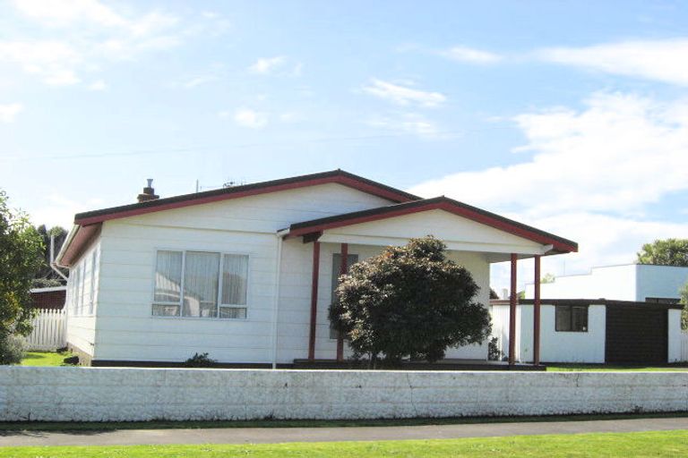 Photo of property in 22 Balgownie Avenue, Gonville, Whanganui, 4501