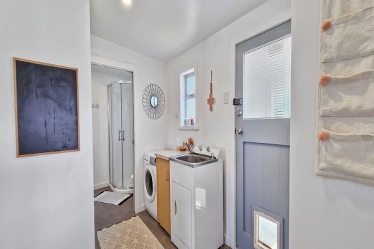 Photo of property in 20 Alexandra Street, Marton, 4710