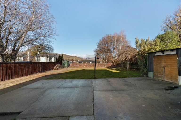 Photo of property in 54 Molyneux Avenue, Cromwell, 9310