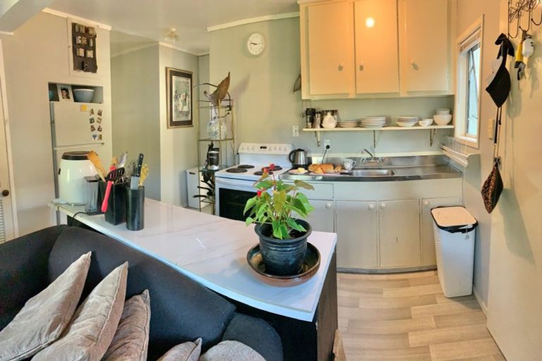 Photo of property in 35 Tahuna Road, Paihia, 0200