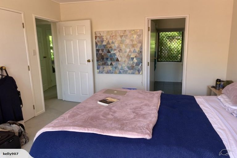 Photo of property in 16 Oliver Twist Avenue, Mellons Bay, Auckland, 2014