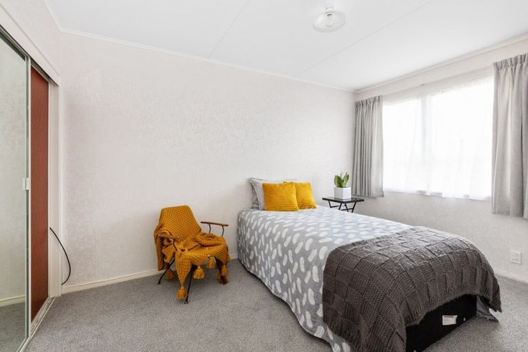 Photo of property in 2/24 White Street, Taradale, Napier, 4112