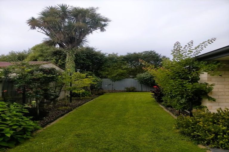 Photo of property in 4 Zuppicich Lane, Woodend, 7610