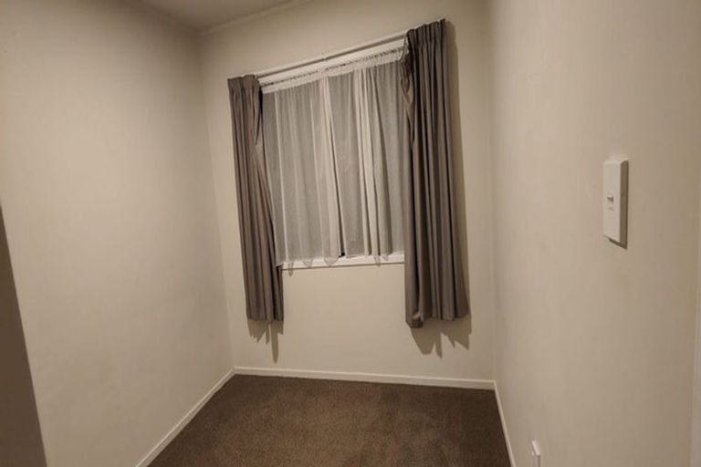 Photo of property in 23 Hindmarsh Street, Henderson, Auckland, 0612