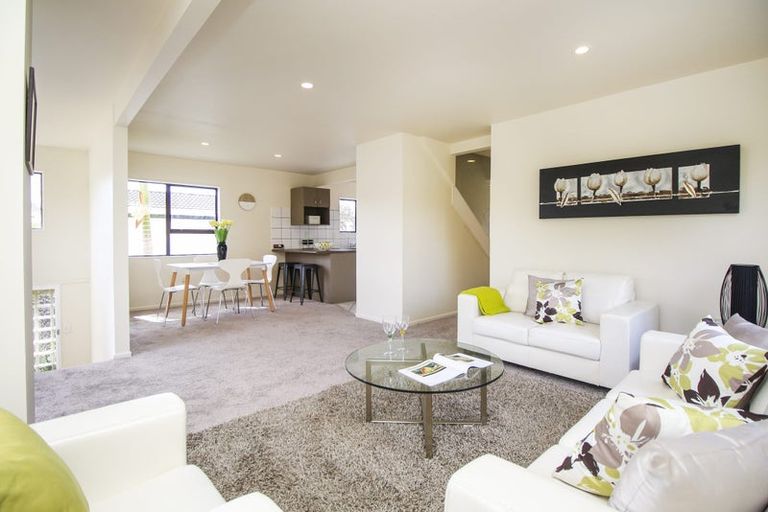 Photo of property in 5a Sabot Place, Massey, Auckland, 0614