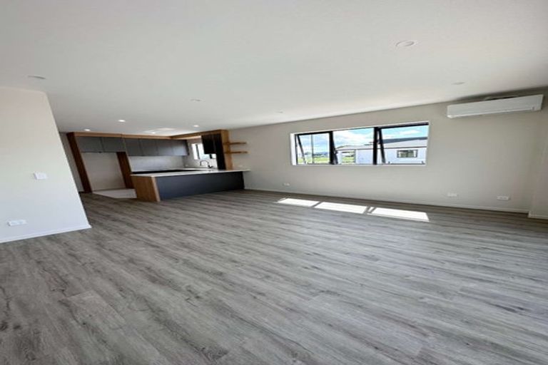 Photo of property in 30 Auranga Drive, Karaka, Papakura, 2113