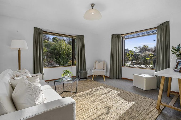 Photo of property in 2/7 Torvill And Dean Lane, Cashmere, Christchurch, 8022