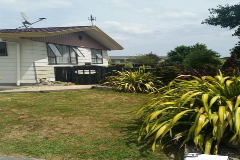 Photo of property in 50 Cascade Crescent, Westbrook, Palmerston North, 4412