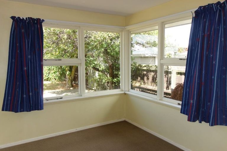 Photo of property in 16 Belmont Street, Avondale, Christchurch, 8061