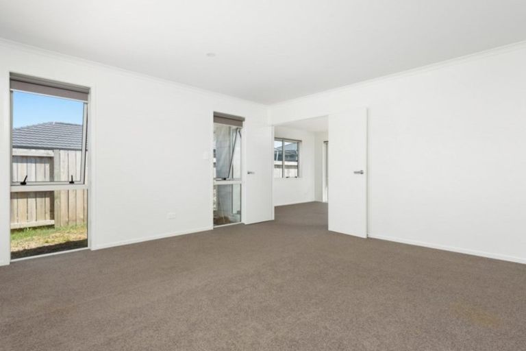 Photo of property in 30 Livingstone Drive, Papamoa Beach, Papamoa, 3118