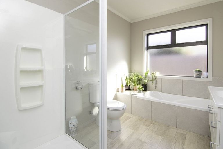 Photo of property in 105a Church Street, West End, Palmerston North, 4412