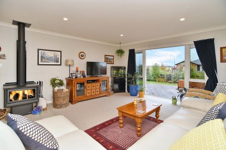 Photo of property in 88 Petries Road, Woodend, 7610