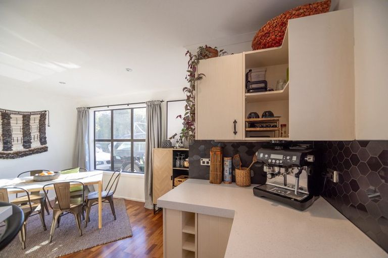 Photo of property in 20 Frye Crescent, Albert Town, Wanaka, 9305