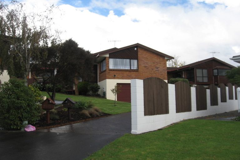 Photo of property in 2/45 Cromdale Avenue, Highland Park, Auckland, 2010