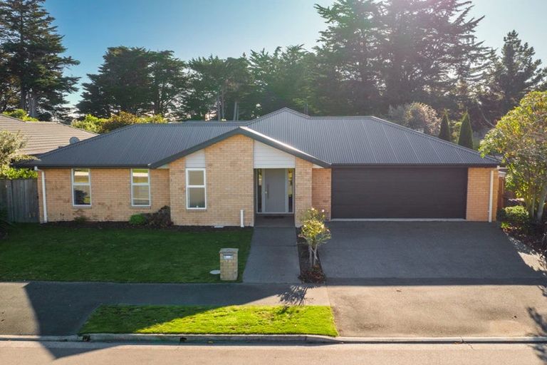 Photo of property in 24 Reka Street, Parklands, Christchurch, 8083