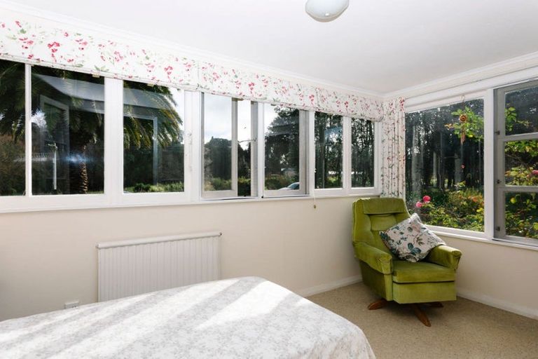 Photo of property in 36 Riverdale Road, Dannevirke, 4930