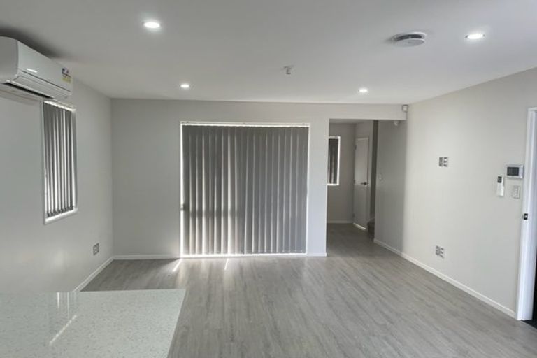 Photo of property in 74c Thompson Terrace, Manurewa, Auckland, 2102