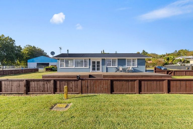 Photo of property in 1 Jordan Place, Tirau, 3410