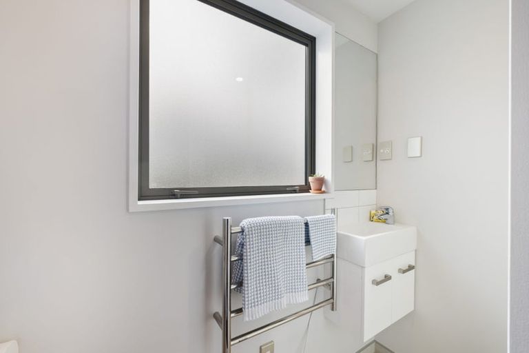 Photo of property in 42c Devon Street, Sydenham, Christchurch, 8023