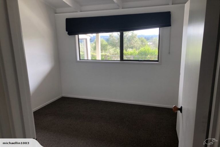 Photo of property in 283 Old North Road, Kumeu, 0892