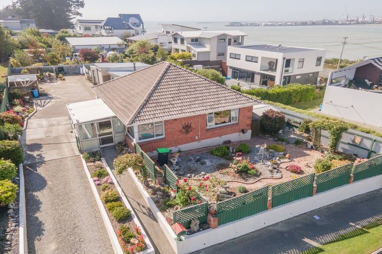 Photo of property in 8 Richmond Street, Waimataitai, Timaru, 7910