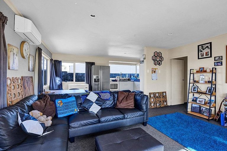 Photo of property in 4 Tannahill Street, Hawera, 4610