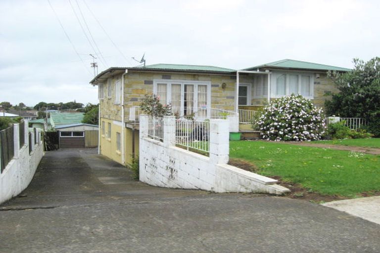 Photo of property in 179 Wallace Road, Mangere Bridge, Auckland, 2022