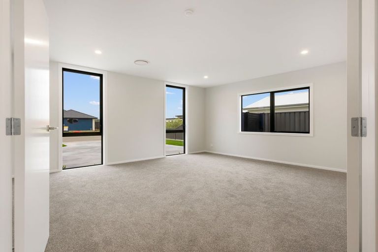 Photo of property in 61 Pelorus Avenue, Poraiti, Napier, 4112