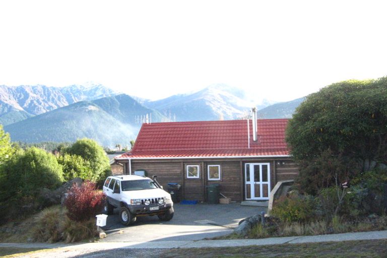 Photo of property in 2 Cypress Court, Kelvin Heights, Queenstown, 9300