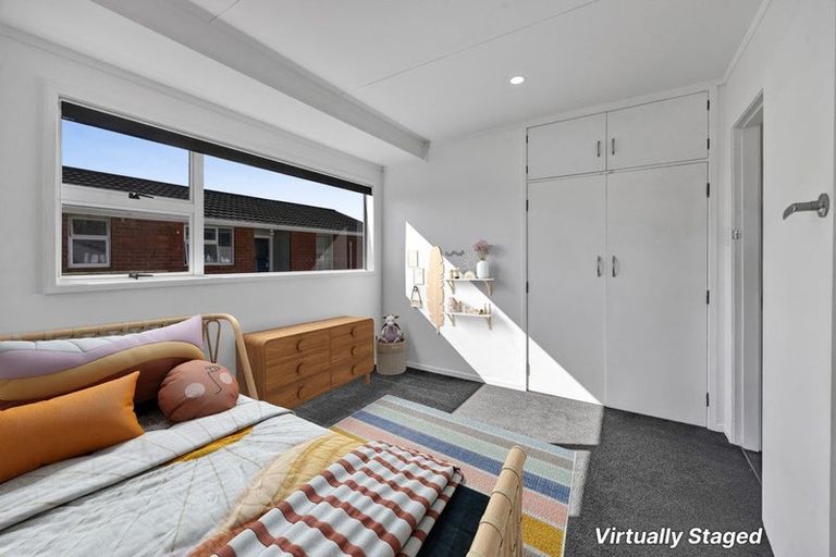 Photo of property in 37 Kamahi Avenue, Hawera, 4610