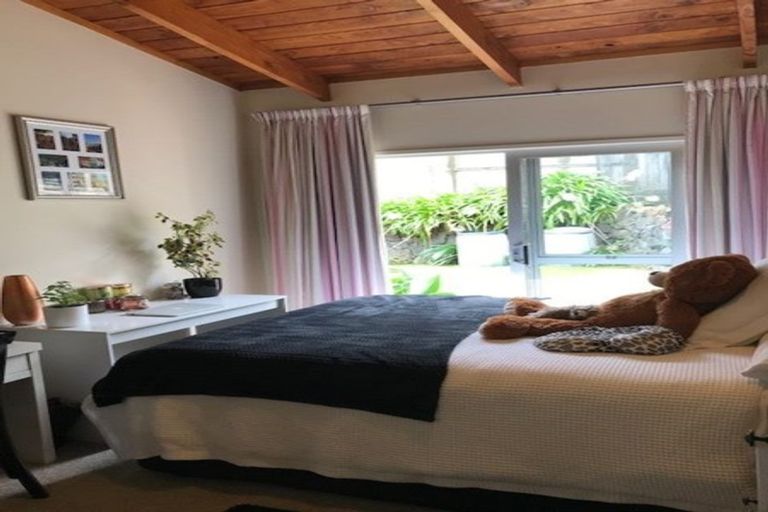 Photo of property in 65 Waller Avenue, Bucklands Beach, Auckland, 2012